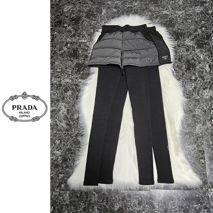 프라다 여성 패딩 레깅스 반바지