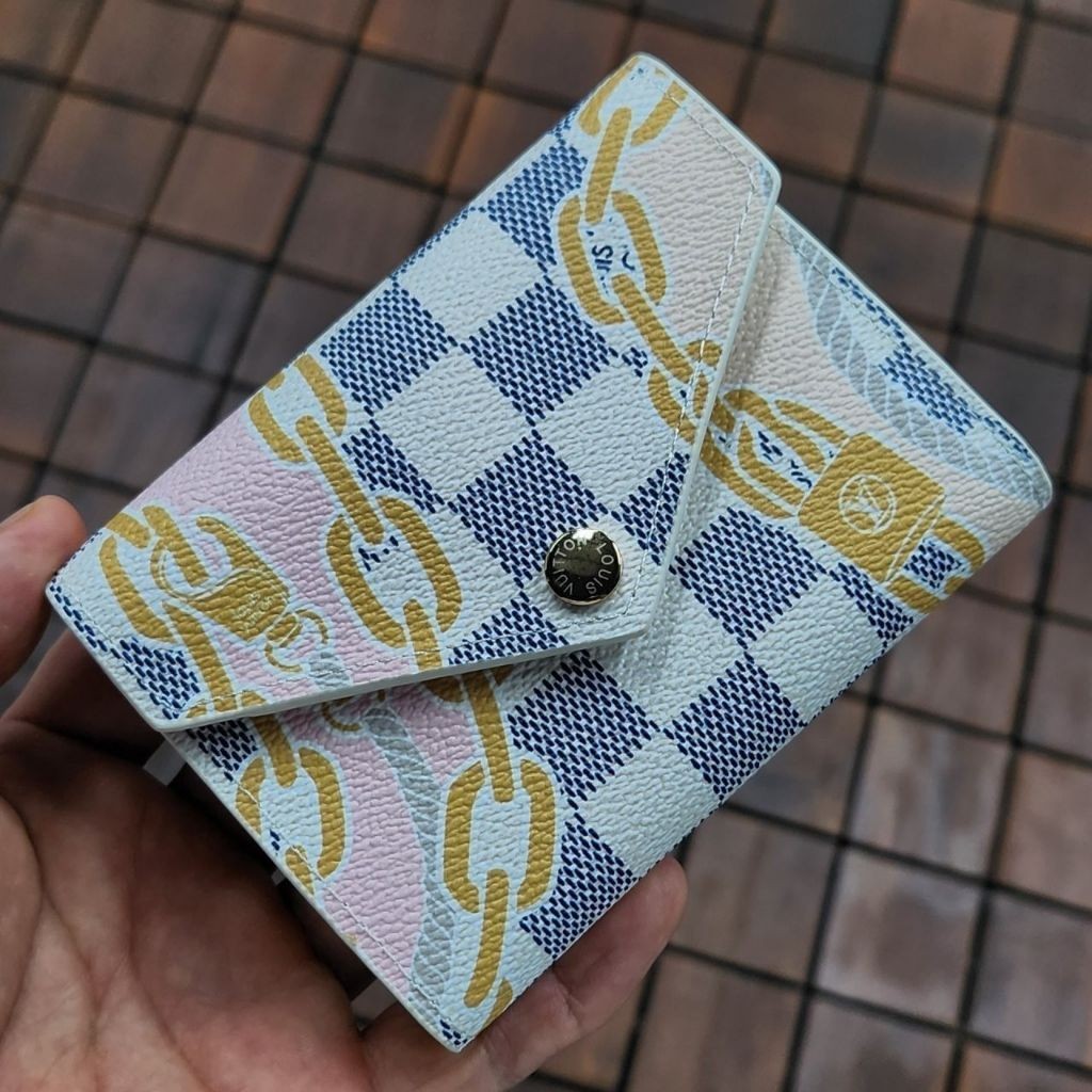 루이비통 38 빅토린 월릿 중지갑