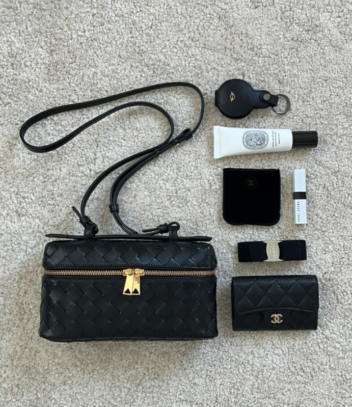 #PY #보테가베네타 뱅뱅 베니티백 케이스