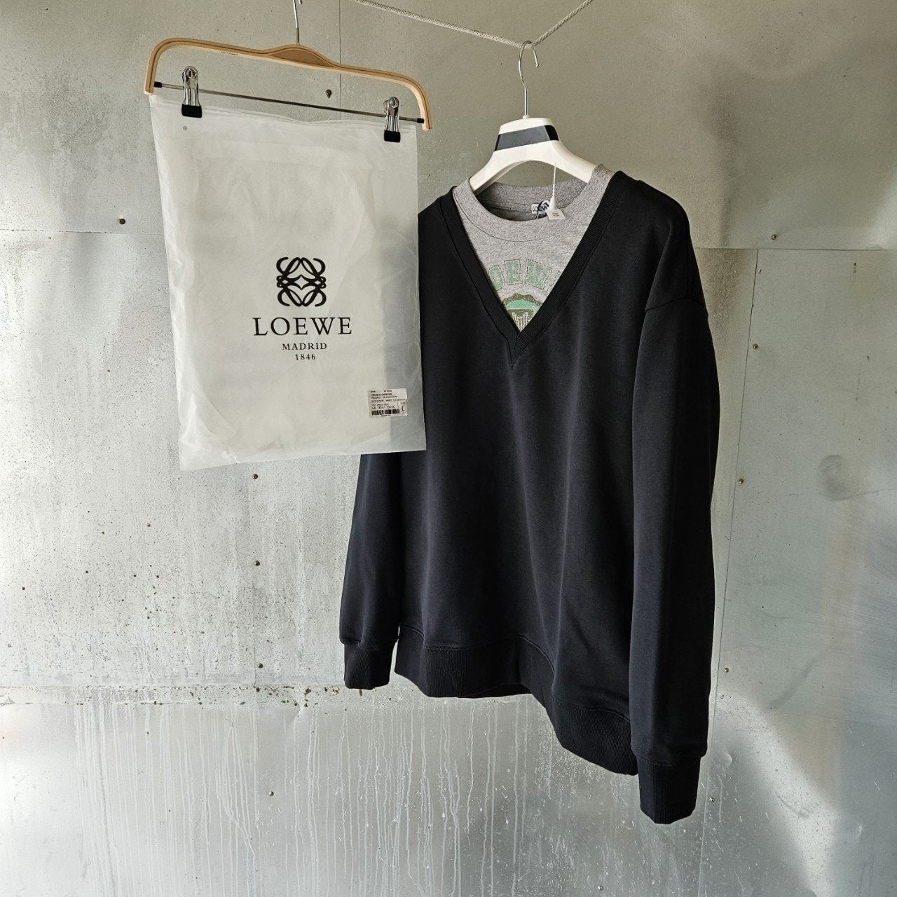 💕 로** 브이넥 트롱프뢰유 스웨이트셔츠