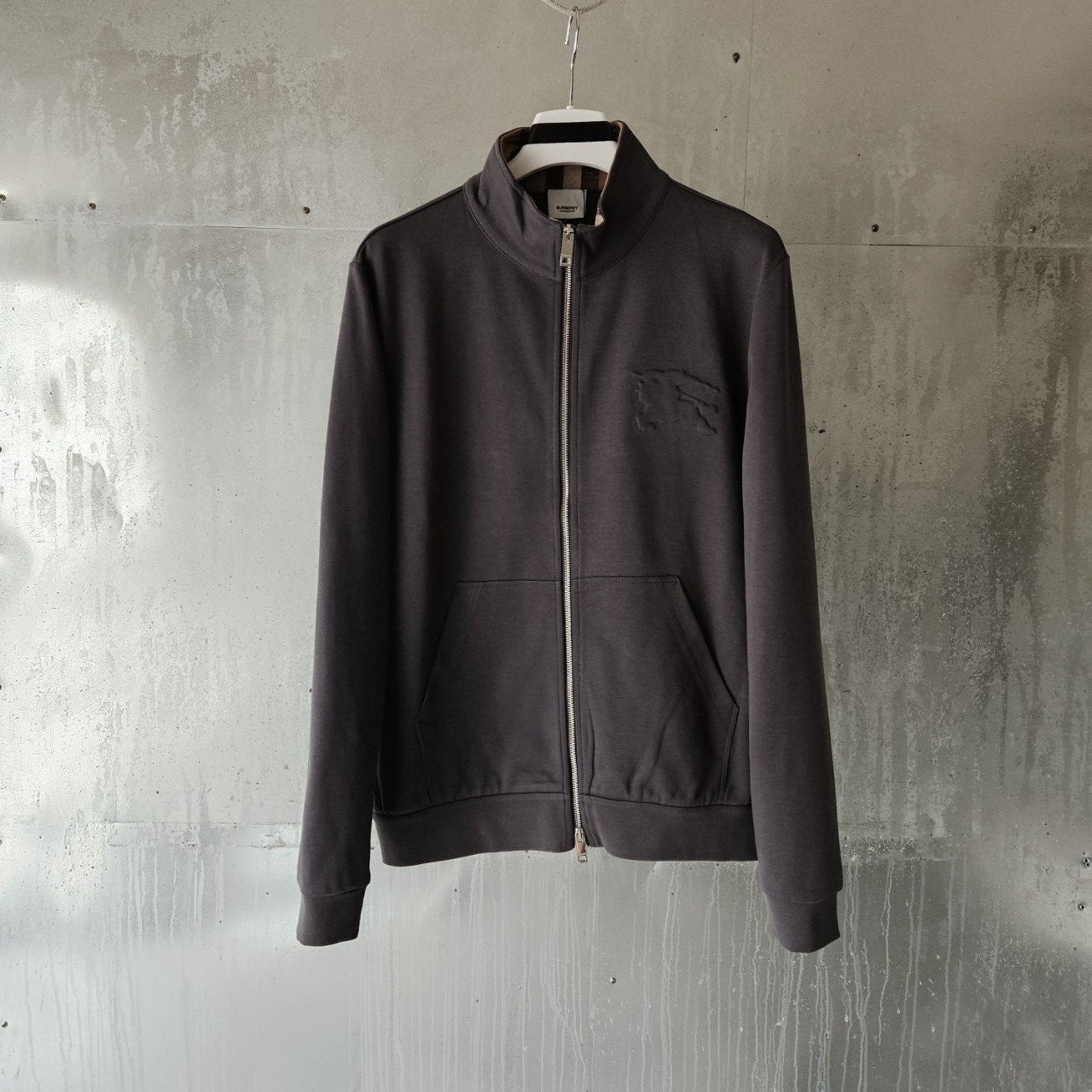 💕 버** 엠보 집업