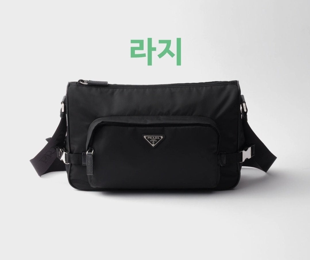 💕 프** 라지 리나일론 및 사피아노 가죽 숄더백