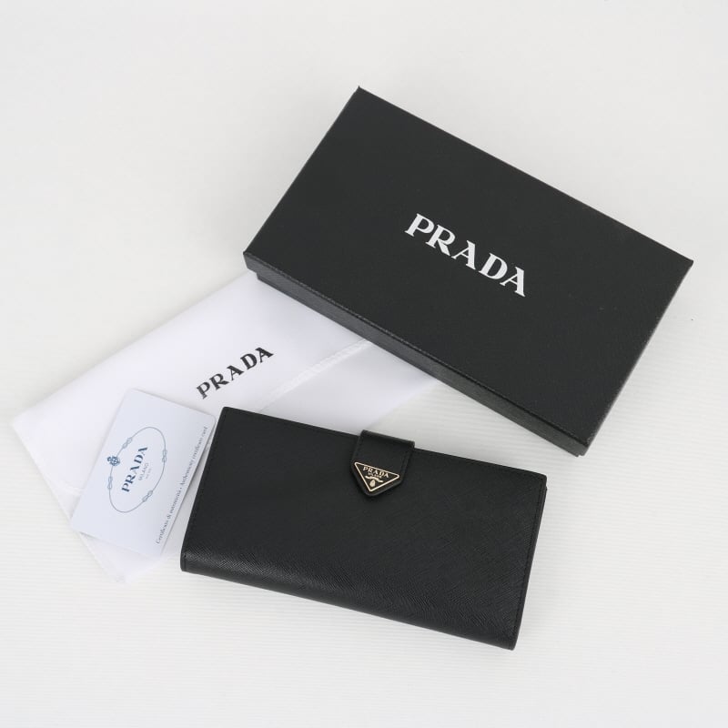 👹프라다 사피아노 가죽장지갑👹