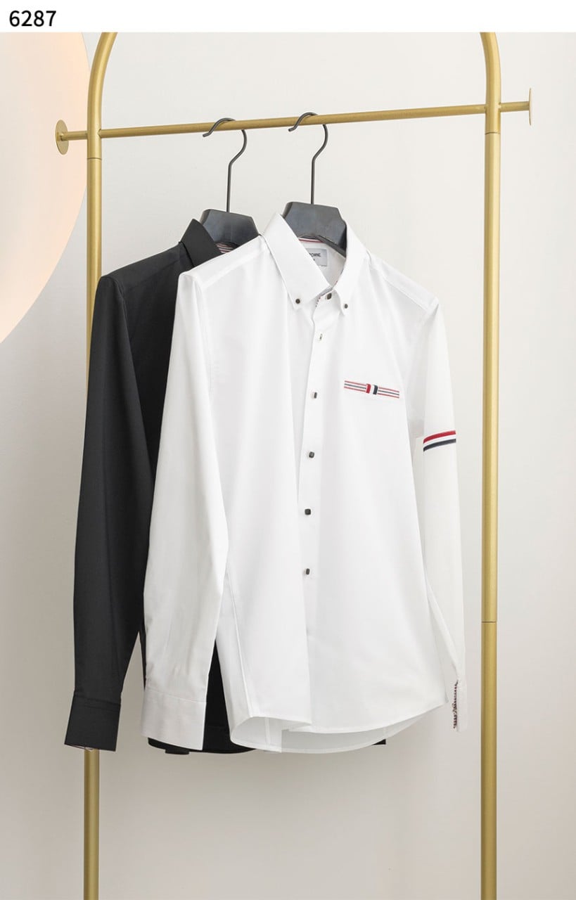 #톰브라운 [Thom Browne] 스트라이프 테이핑 남성 셔츠 신상입고💢 #상의 #셔츠 #6287