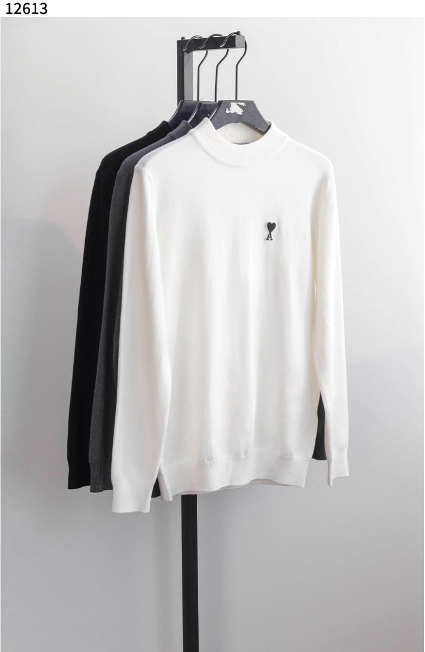 #아미 [AMI] 스몰로고 반목 스웨터 신상입고💢 #상의 #니트 #12613