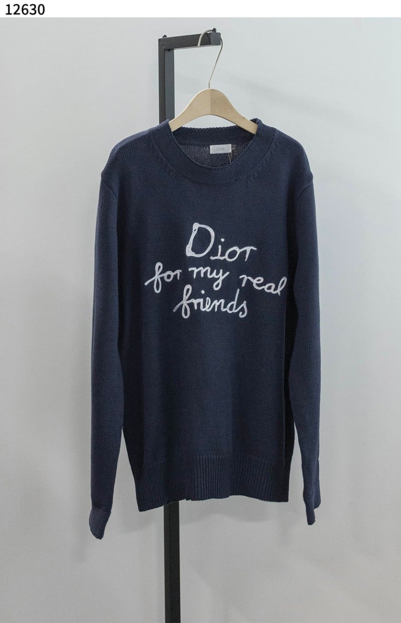 #디올 [Christian Dior] DIOR AND HYLTON NEL 스웨터 신상입고💢 #상의 #니트 #12630