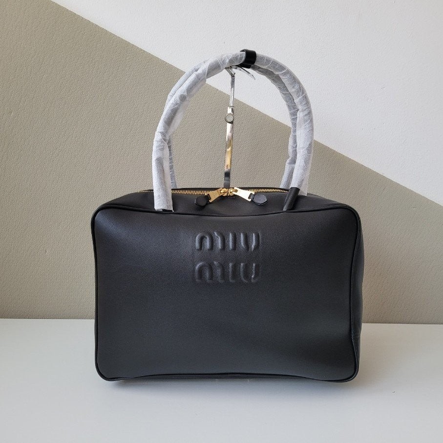 💕 미*** 카프스킨 보 탑 핸들 핸드백