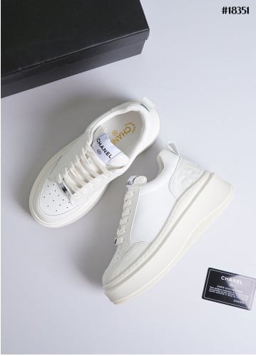 🔆 [CHANEL] 샤넬 백 로고 시어링 스니커즈 🔆