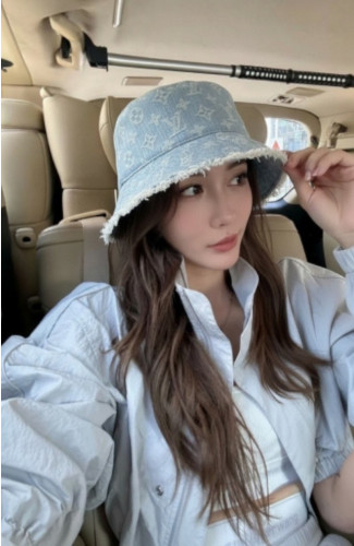 💕 루* 모노그램 자가드 데님 버킷햇 ✔수입