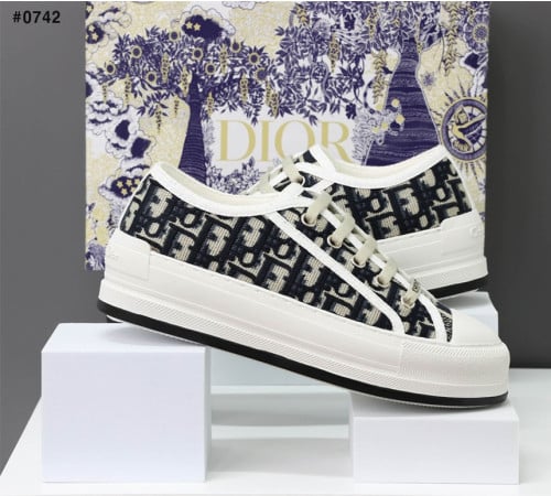🍀 [DIOR] 크리스찬 디올 수입 WALK`N`DIOR 플랫폼 스니커즈 🍀