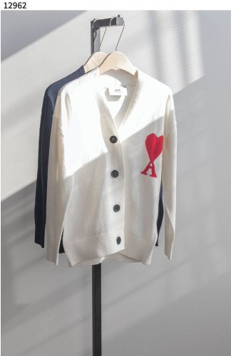 #아미 [AMI] 빅 하트 로고 슬림 가디건 신상입고💢 #상의 #니트 #12962