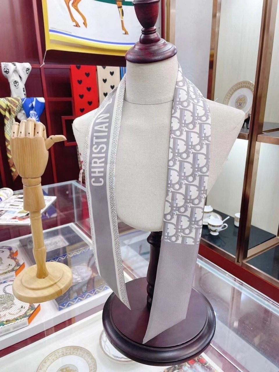 💕 디* 오블리크 패턴 그레이 방도 스카프