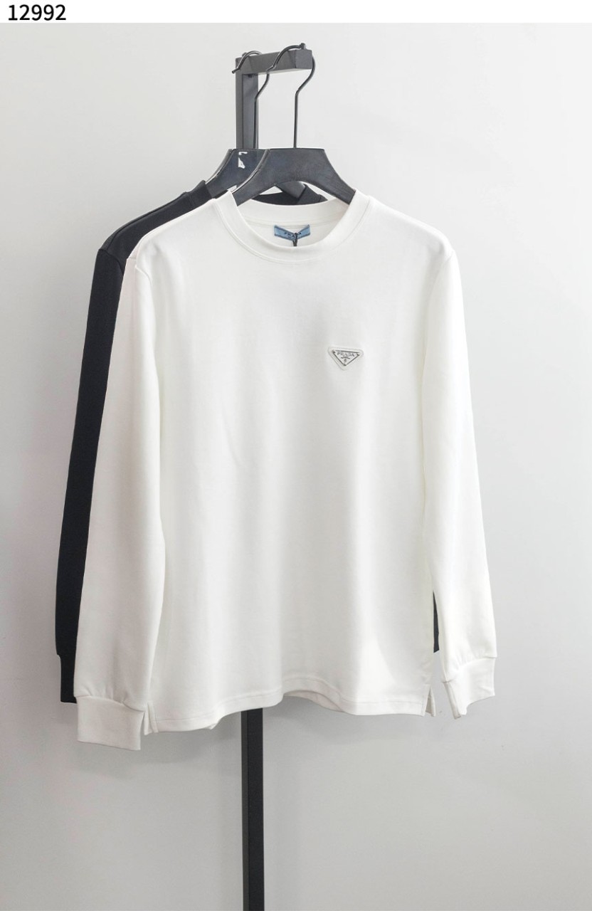 #프라다 [PRADA] 트라이앵글 로고 저지 긴팔 티셔츠 신상입고💢 #상의 #티셔츠 #12992