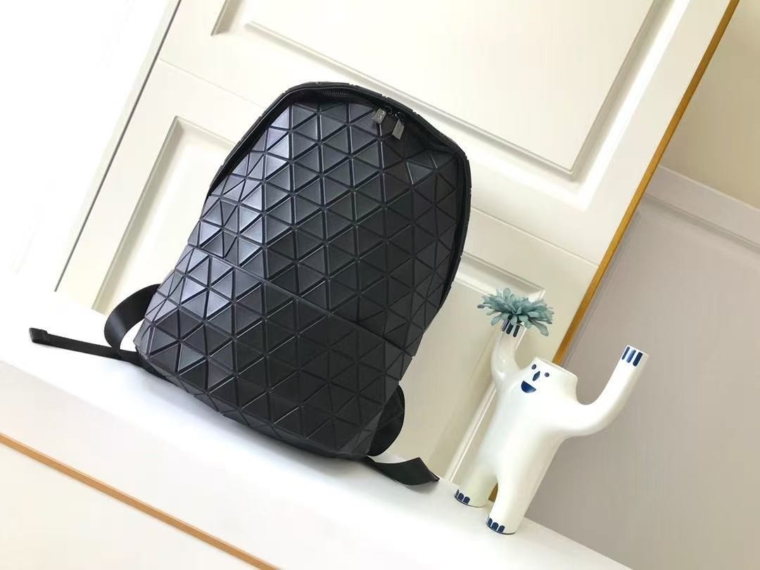 #가방 2026 이세이 미야케 바오바오 AG281 블랙 제트 백팩 (남녀공용) 입고~ (prij 678653)