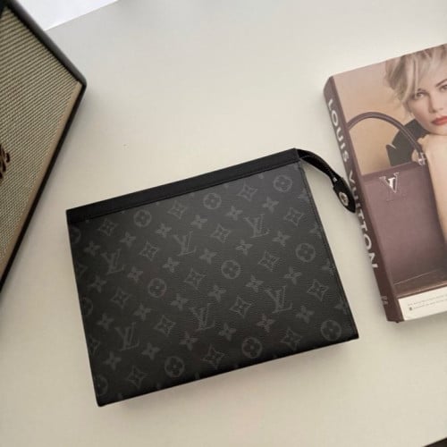 L.V 모노그램 포쉐트 토일렛 클러치