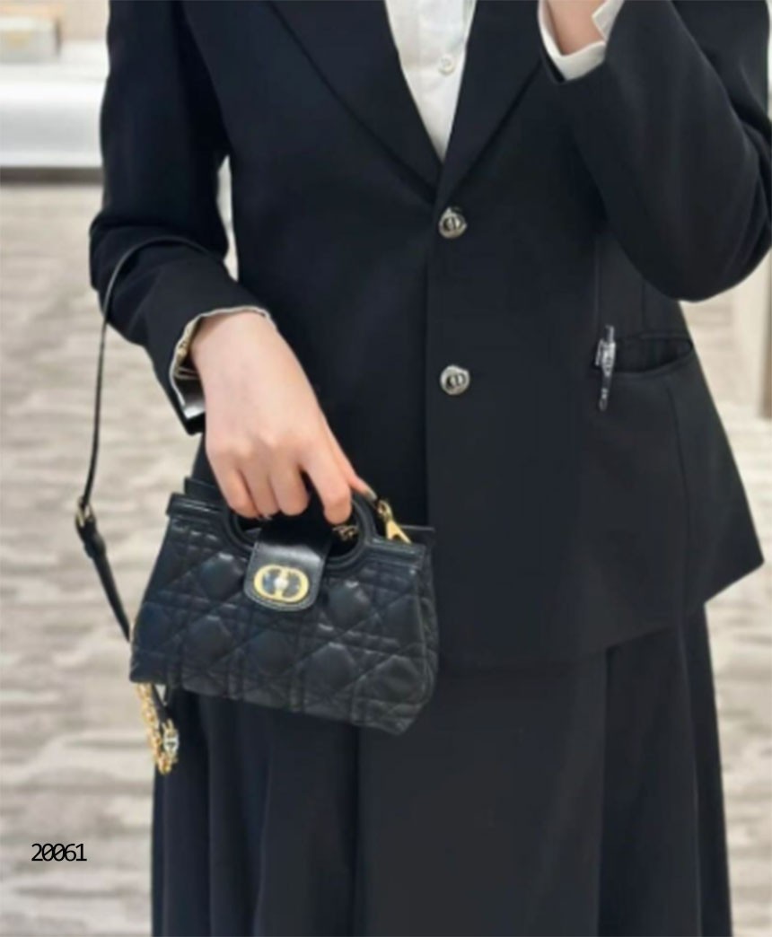 🔆[DIOR] 디올  까나쥬  졸리 탑 핸들 미니 백 🔆