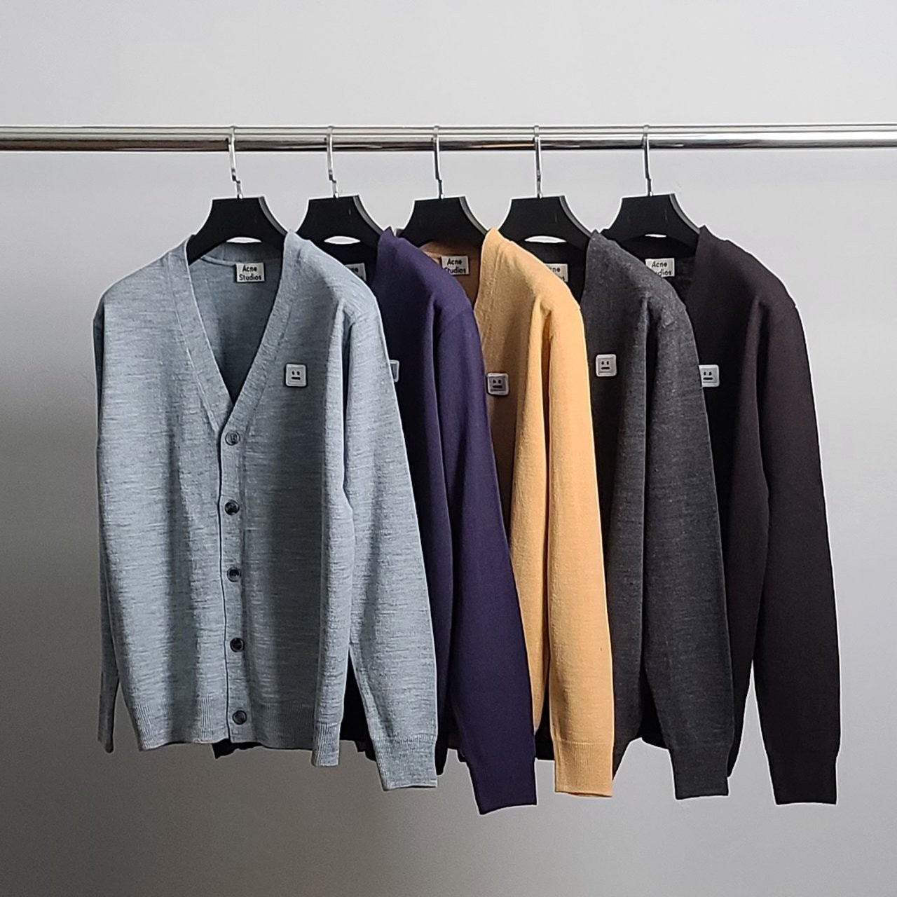 💕 아** 화이트와펜 가디건