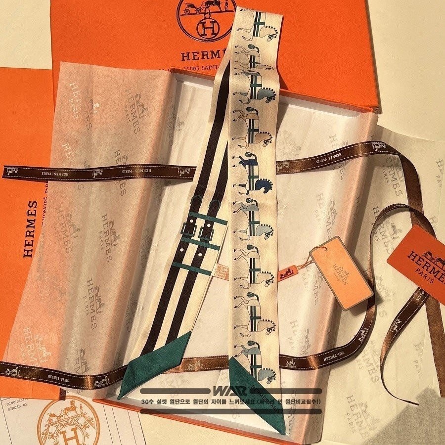 💕 에*** 조랑말 패턴 그린 방도 스카프