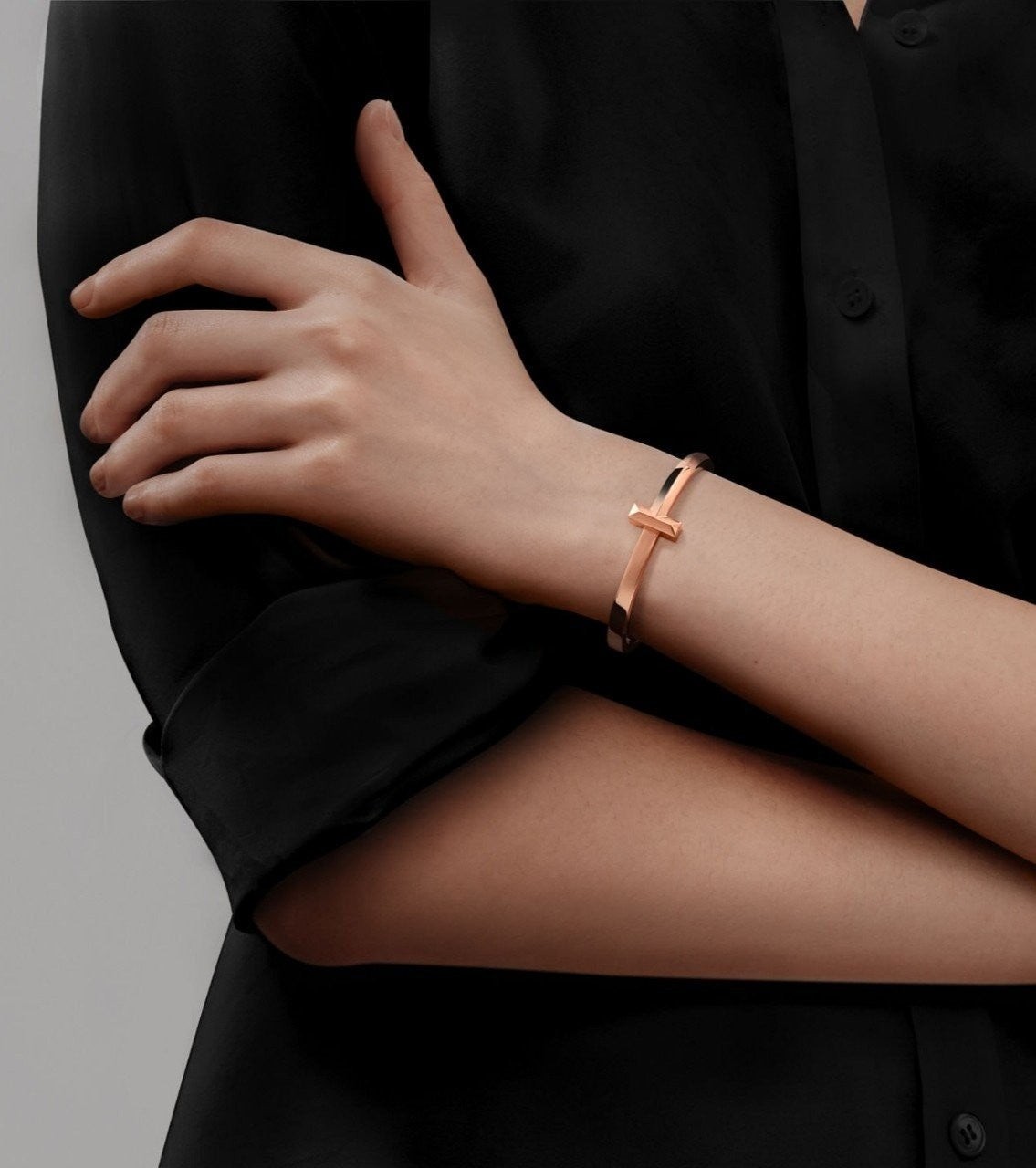 💕 티** T1 와이드 힌지드 뱅글 팔찌✔수입최고급