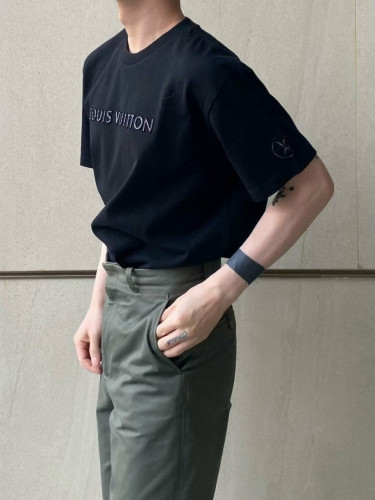 💕 루* 로고 레터링 스티치 자수 티셔츠