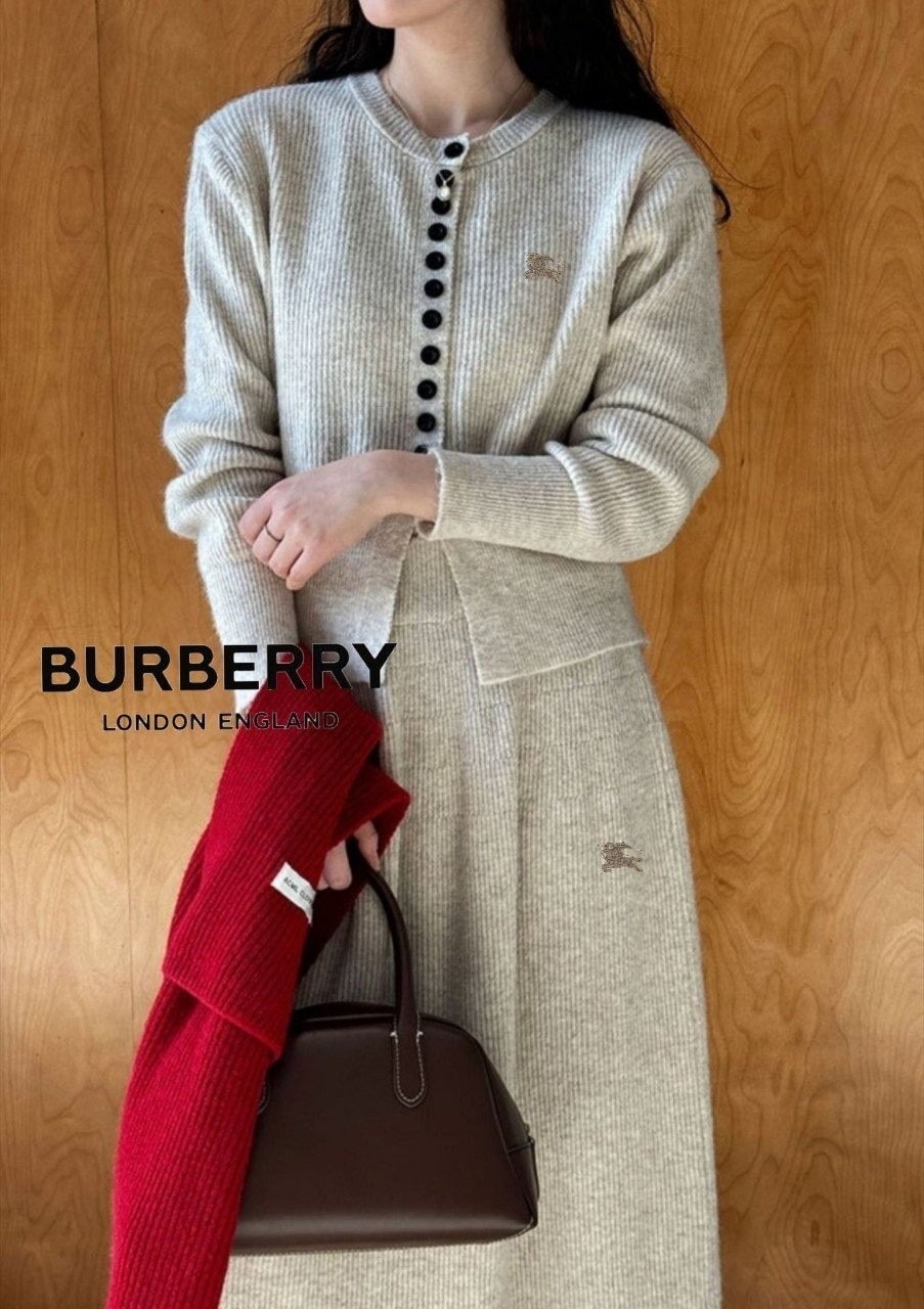 버 찡로고 니트 스커트 세트 1008