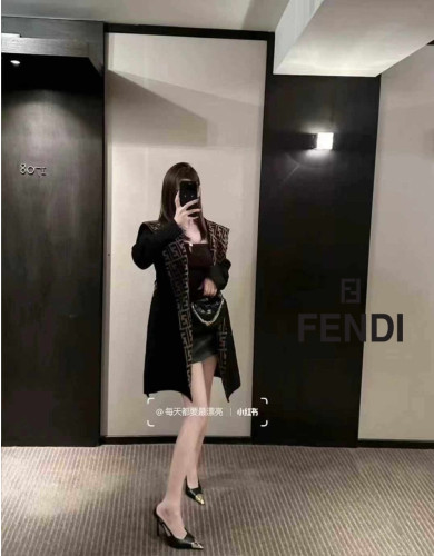 #명품의류 [FENDI] FF 패턴 로브코트 (min 576228)