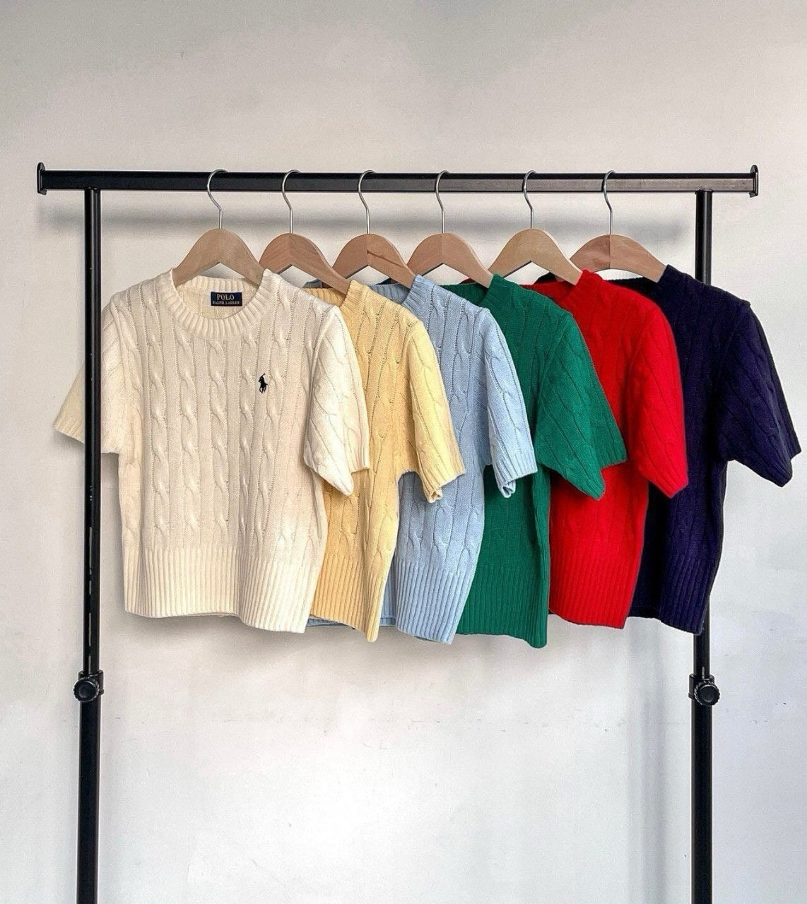 (111)폴* 시그니처 니트•