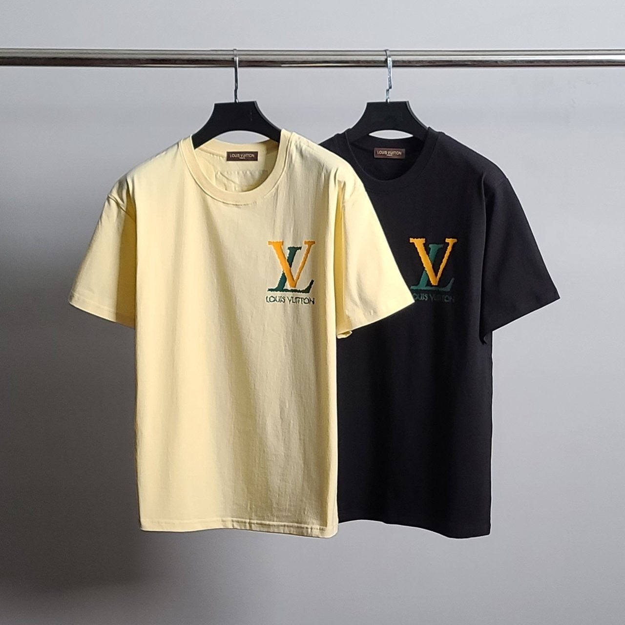 💕 루* 그래픽로고 코튼 반팔티