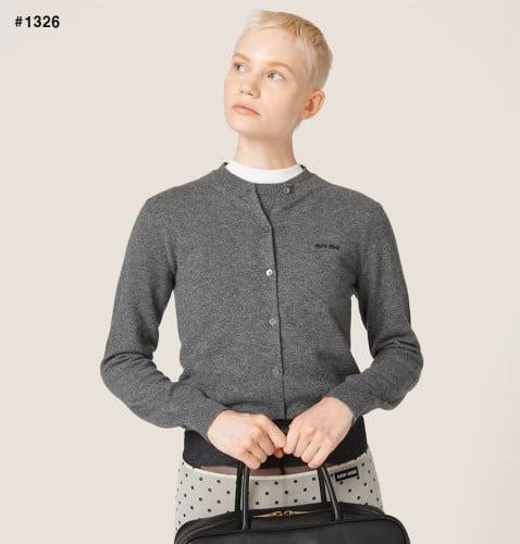 🍀 [MIU MIU] 미우미우 라운드 울 니트 가디건 🍀