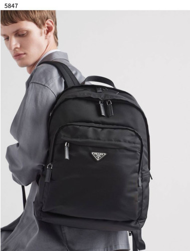 #프라다 [PRADA] 수입프리미엄급 프라다 리나일론 사피아노 레더 백팩 신상 입고 💢 #태그 #가방 #5847