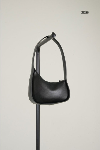 🔆 [THE ROW] 더 로우 하프문 백 스무스 카프스킨 레더 블랙 🔆