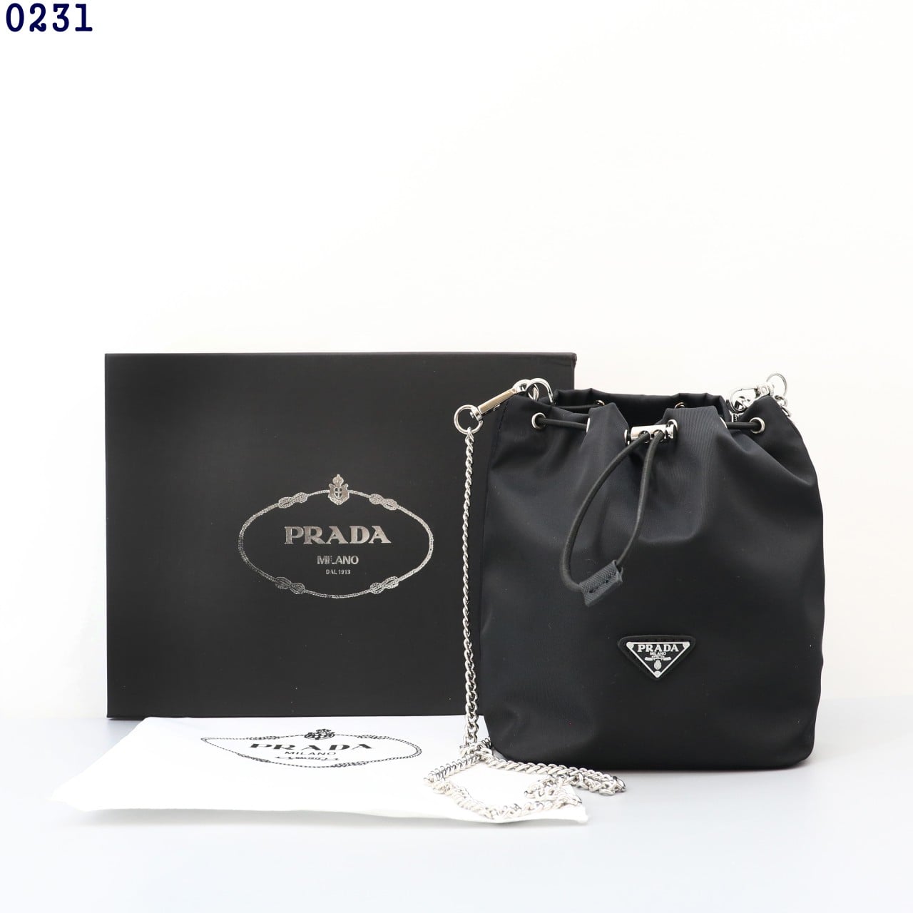 👹프라다 나일론 파우치 버킷백👹