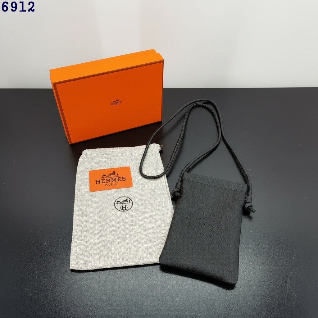 👹에르메스 H 펀칭 컴팩트 미니 크로스백 (블랙)👹