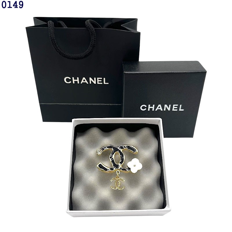 👹샤넬 CC 블랙 골드 로고 브로치👹