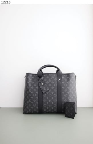 #루이비통 [Louis Vuitton] 위켄드 토트백 NM 모노그램 이클립스 신상입고💢 #가방 #12216