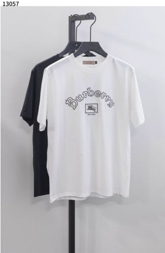#버버리 [BURBERRY] 고딕 로고 코튼 티셔츠 신상입고💢 #상의 #티셔츠 #13057