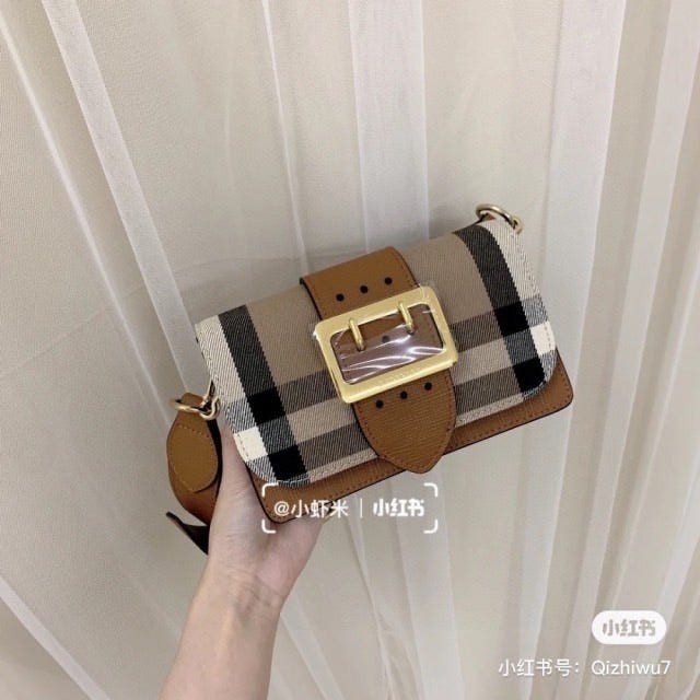 💕 버** 버클 크로스 바디백