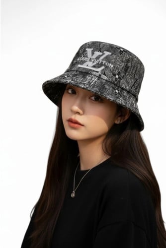 💕 루* 자수 모노그램 프린트 버킷햇 ✔수입