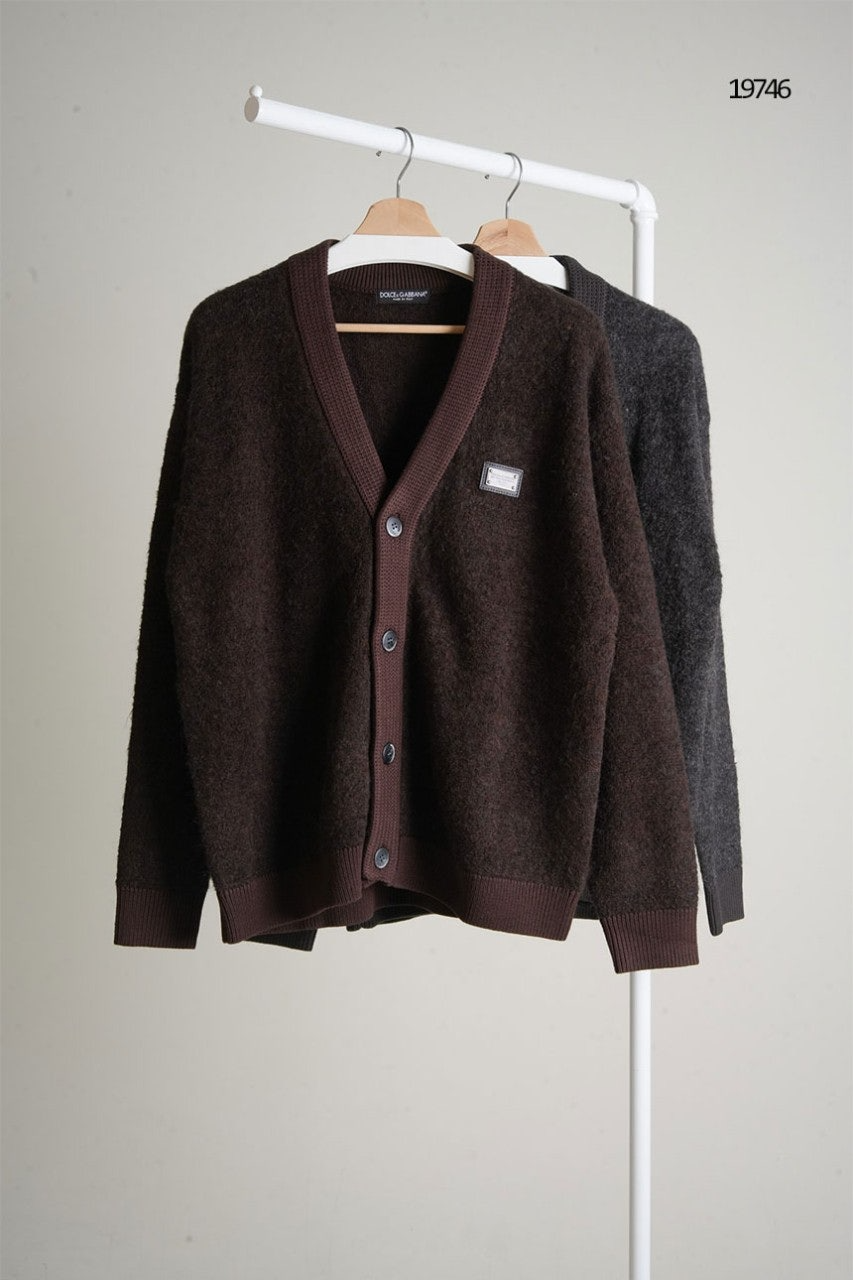 DG 스틸패치 로고 가디건