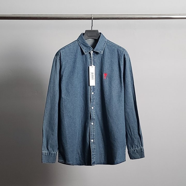 AM 스몰하트자수 오버 데님 셔츠