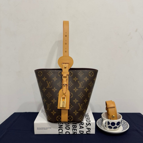 🤴🏻 #루비통 (L.V)  올 인 BB 🤴🏻