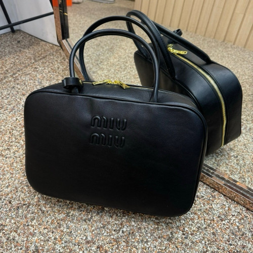 🤴🏻  #미우미우 (M*u) 탑핸들 토트백🤴🏻