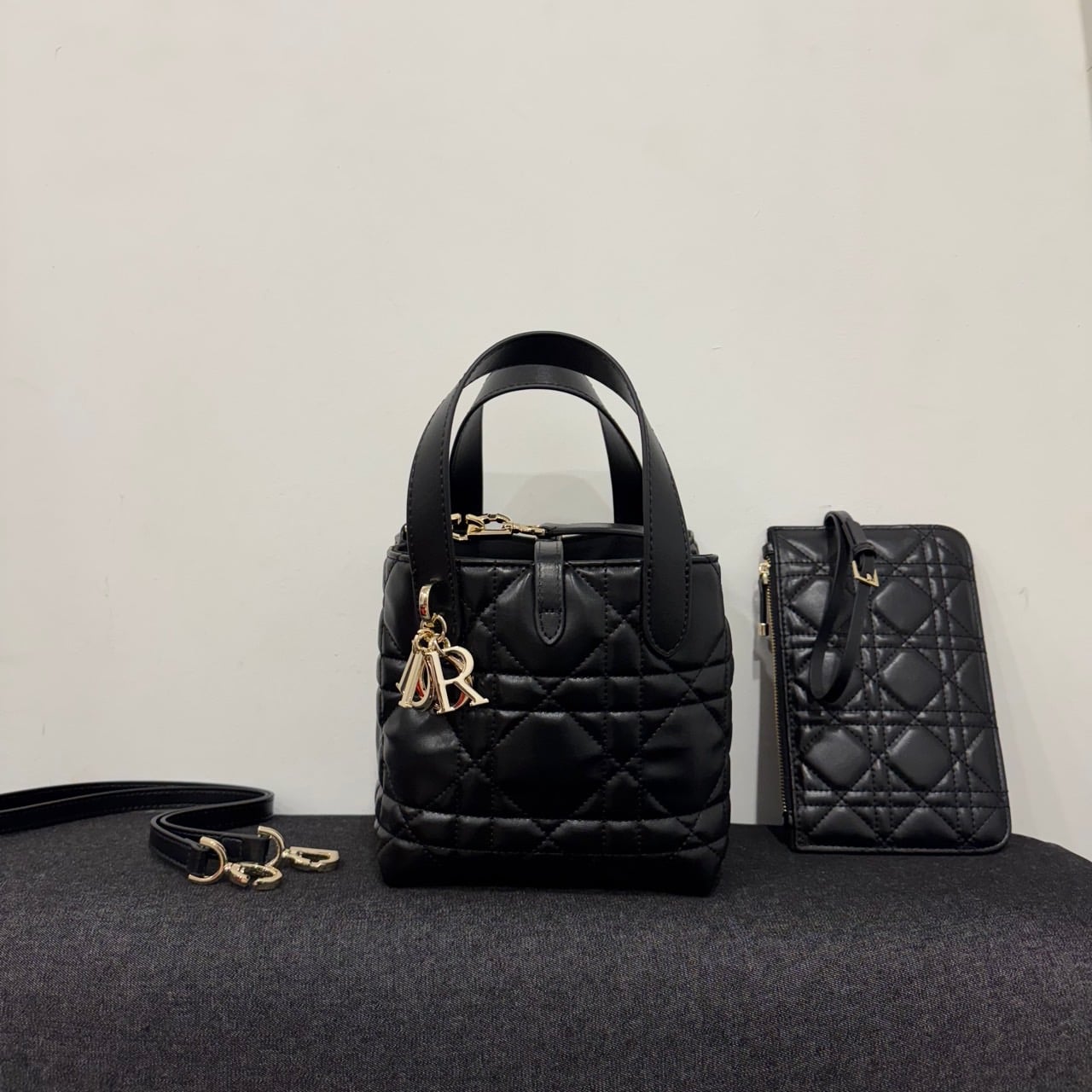 🤴🏻 #디올  뚜주흐 스몰 토트백🤴🏻