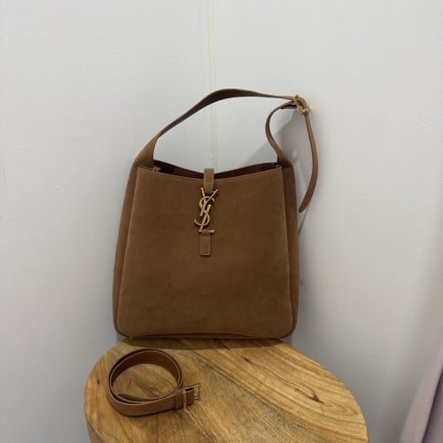 🤴🏻  #입생 YSL 스웨이드 숄더백🤴🏻