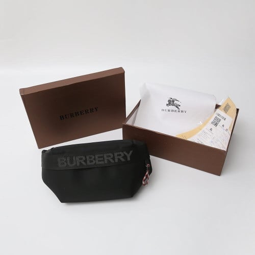 👹버버리 소니 벨트백👹