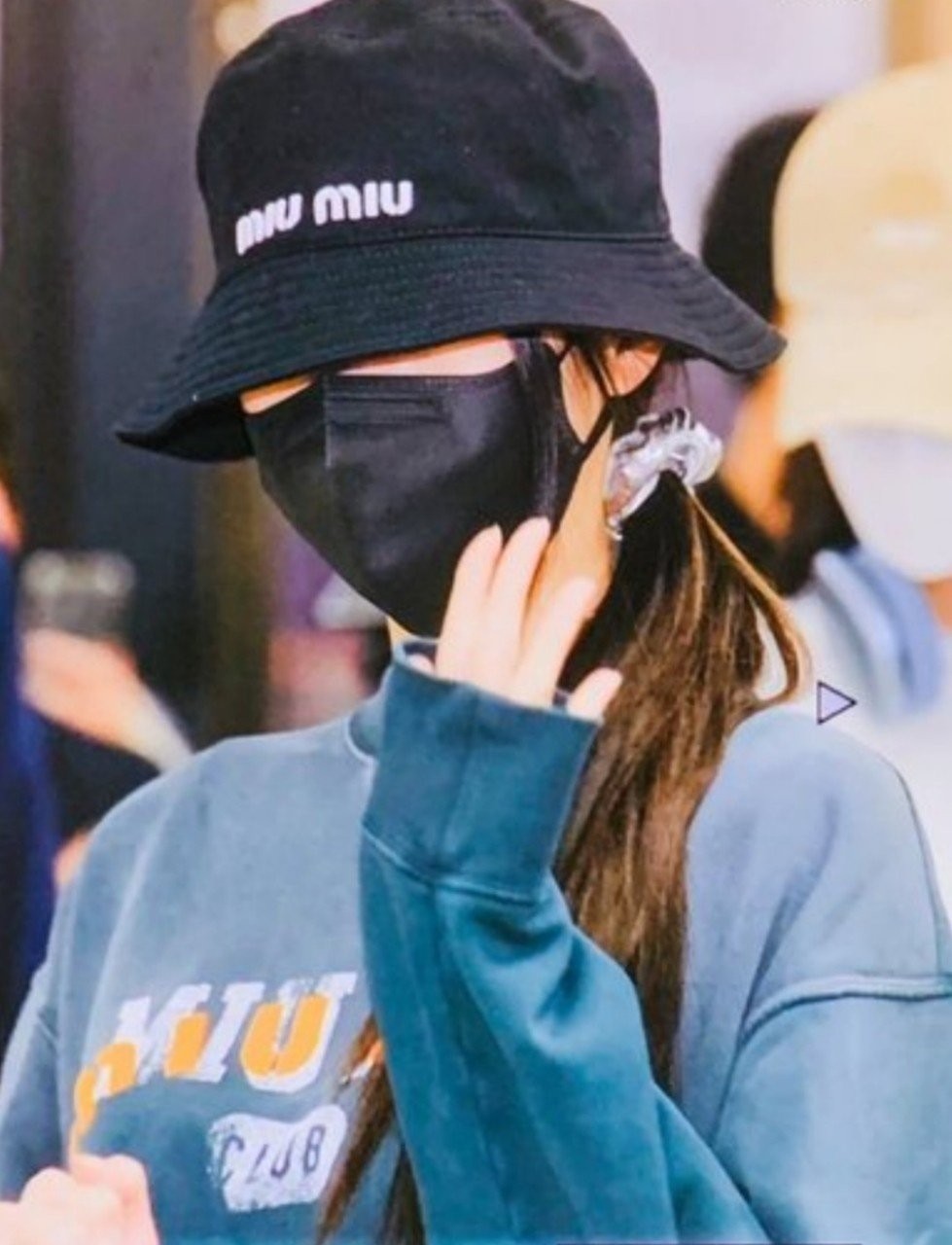 루VVV 로고 자수 버킷햇 ✔수입