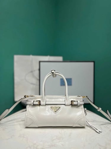 해배) Pr**a 럭스솔프 소프트 미니백 (1BA486)