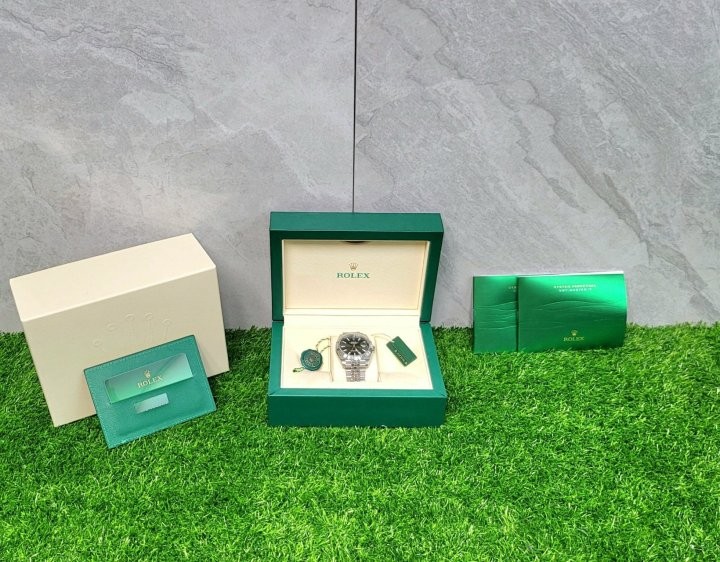 롤렉스 데이저스트41 스틸 민트바 인덱스 쥬빌레 입고!!
