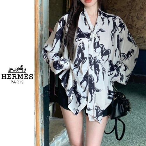 💕 에*** 홀스 패턴 블라우스