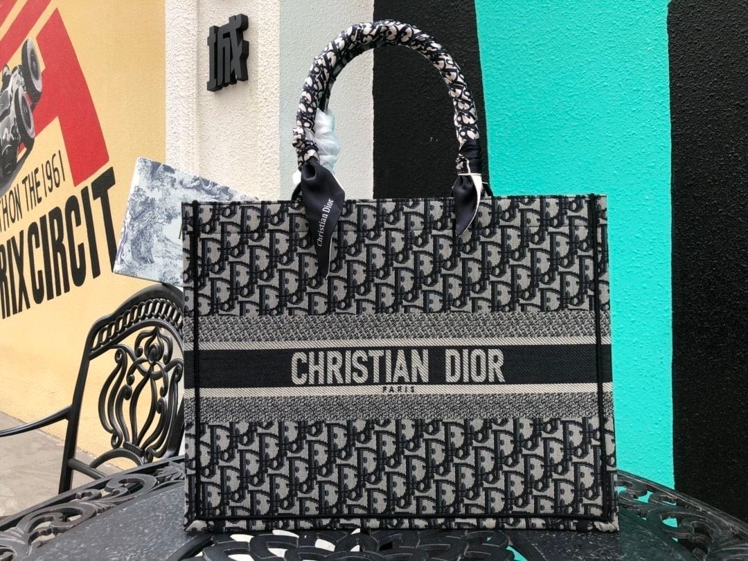 💕 디* 북토트 （블랙）